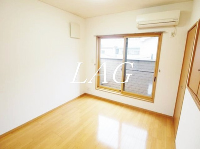 【居間・リビング】 | カーサ藤崎 | 洋室のお部屋です。