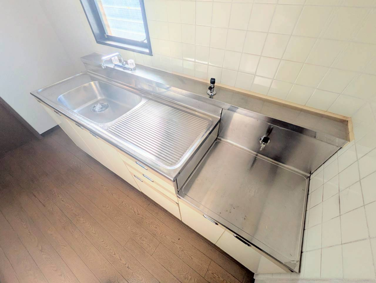寿屋ビルのキッチン