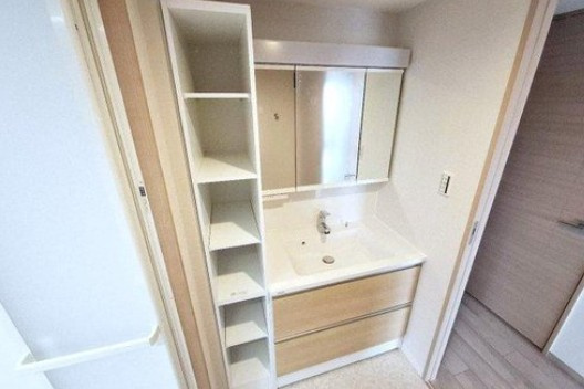 【独立洗面台】グランアッシュ天美駅前　