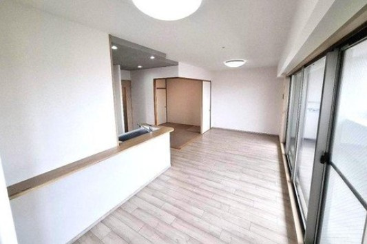 【居間・リビング】グランアッシュ天美駅前　