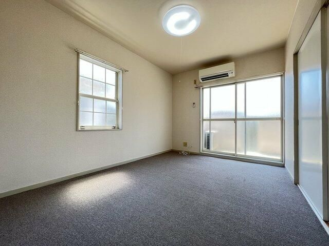 ヴィラシャンテの洋室