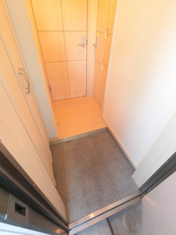 アイビスの玄関