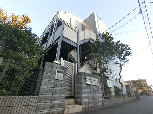 アイビスの外観