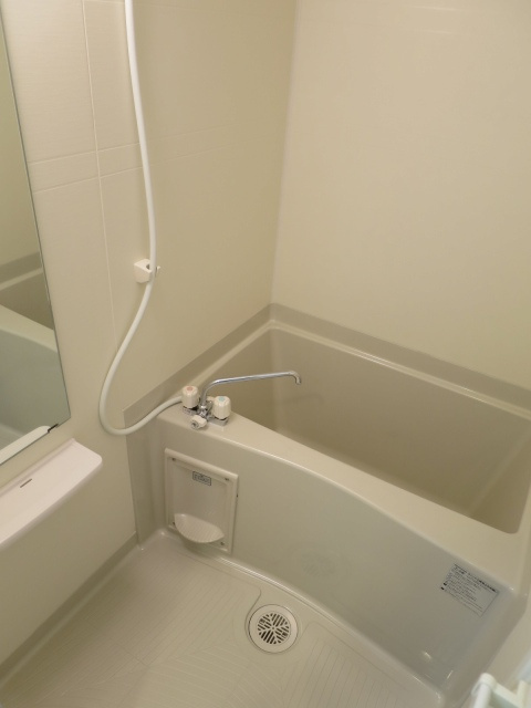 ルクシェール武蔵新田の浴室