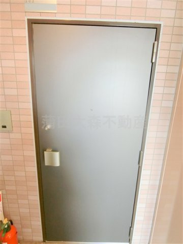 ルクシェール武蔵新田の玄関