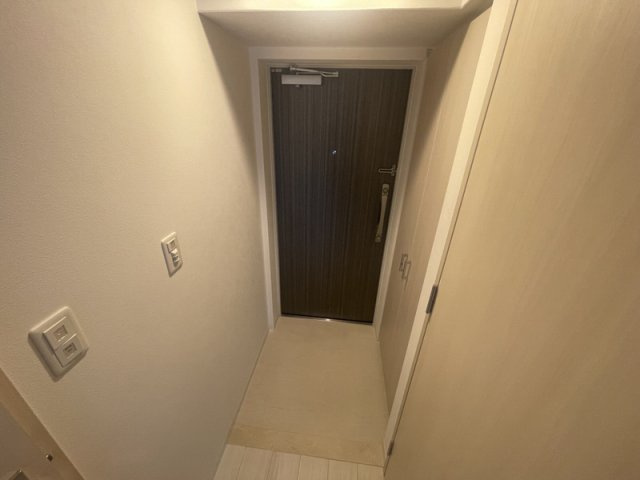 セオリー神戸アネシアの玄関