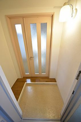 北野台ハイツの玄関