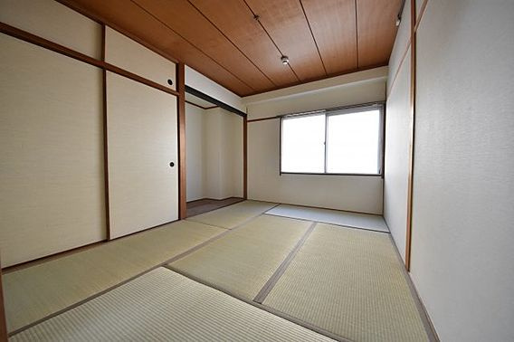 北野台ハイツの和室