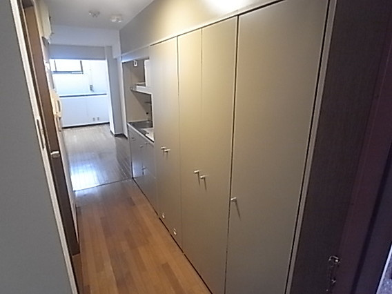 ロマネスク六甲第２の玄関