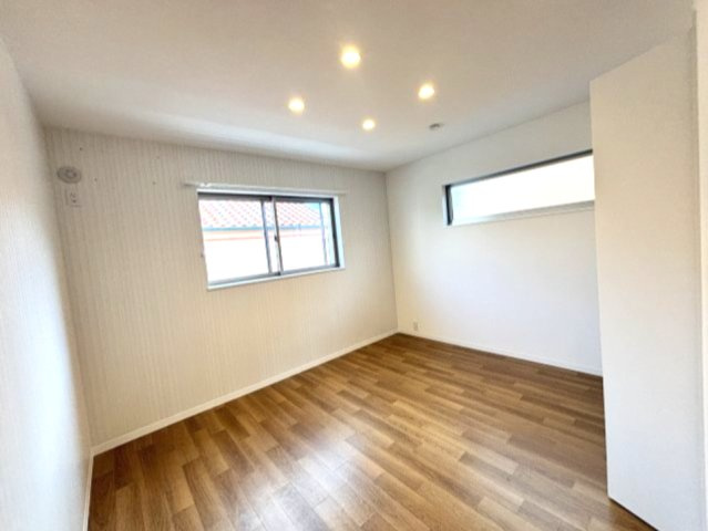 エクソニア篠原本町の居間・リビング