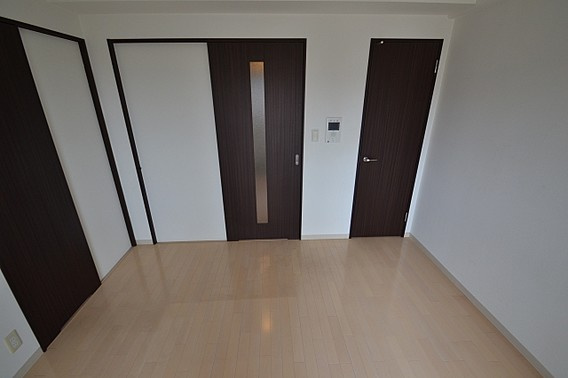 プライムレジデンス神戸県庁前の洋室