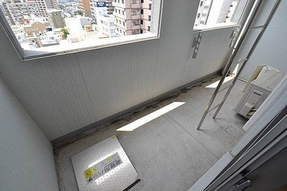 プライムレジデンス神戸県庁前のバルコニー