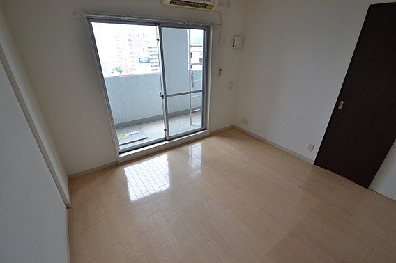 プライムレジデンス神戸県庁前の居間・リビング