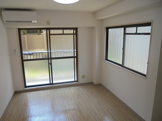 美野丘ハイツの居間・リビング