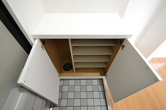 ボシュケ六甲の玄関