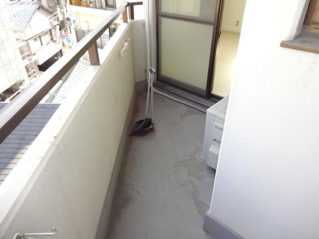 きたむらビルのバルコニー