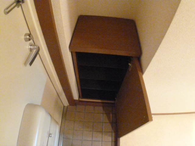 メゾンサンノースの玄関