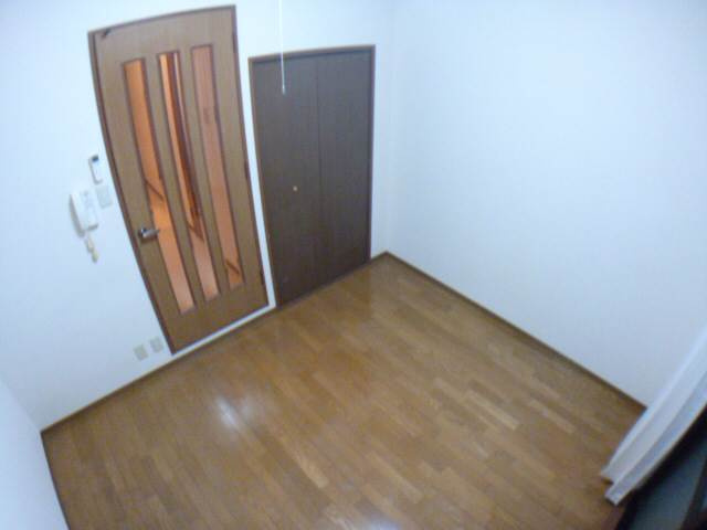 メゾンサンノースの居間・リビング