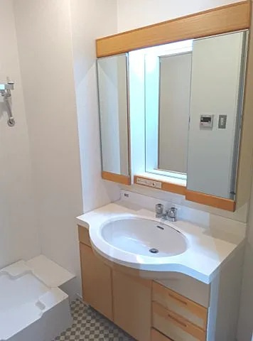 芦屋東スカイマンションの洗面所