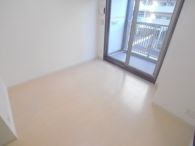 ＥＣ三宮ＥＡＳＴ3ラヴィッサの居間・リビング