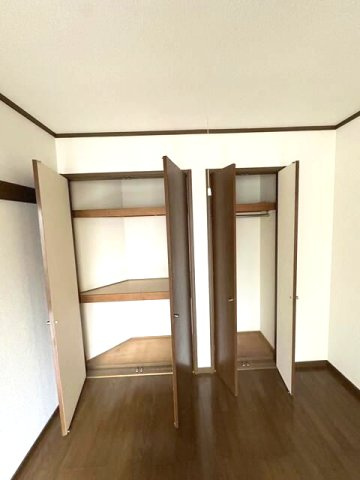 アミューズ磯子壱番館の収納