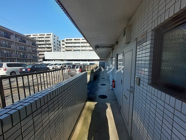 プロルート丸光マンションのロビー