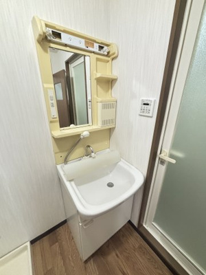 【洗面所】 | アローウィング・栄光