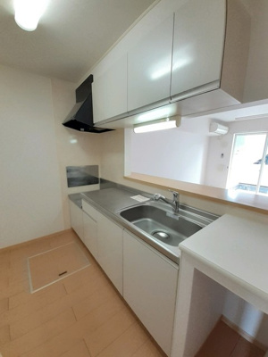 【キッチン】 | グリーンウッドⅢ | 人気のカウンターキッチンです