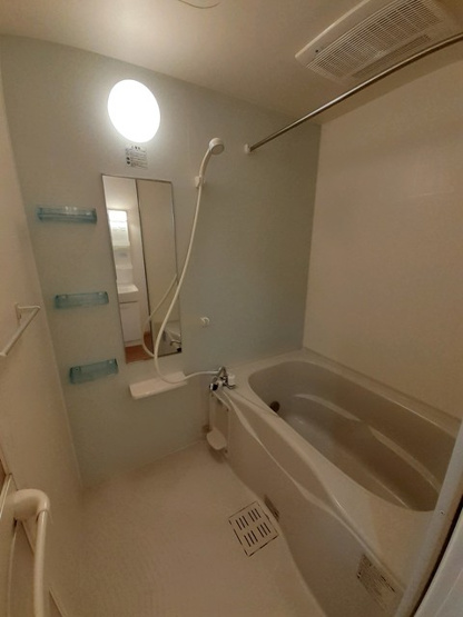 【浴室】 | グリーンウッドⅢ | 追い焚き、浴室乾燥機完備してます