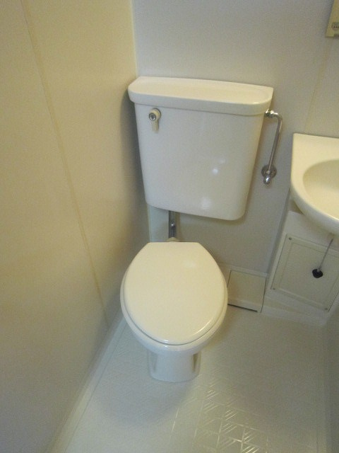 アーバンフラッツ白山のトイレ