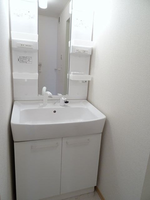 【洗面所】 | アンセストラルA | 忙しい朝に便利なシャンプードレッサー