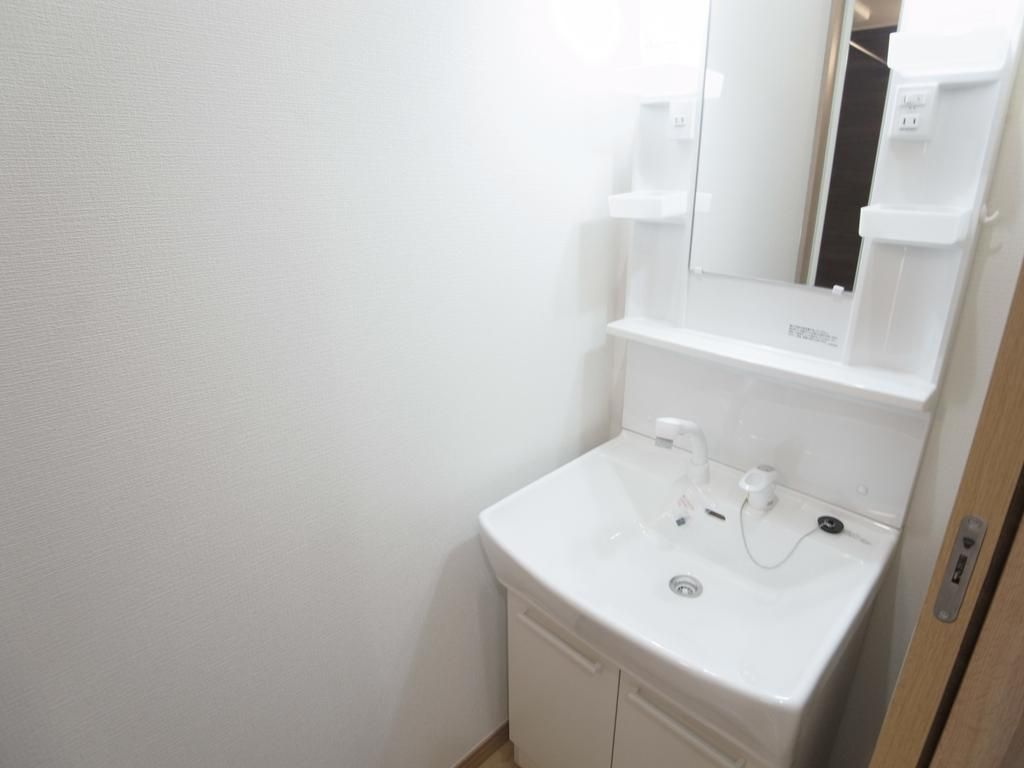 Regulus三ノ輪（レグルス三ノ輪）の洗面所