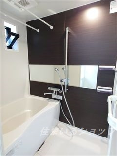 広島市安佐北区安佐町大字飯室のアパートの浴室|浴室暖房乾燥機付き