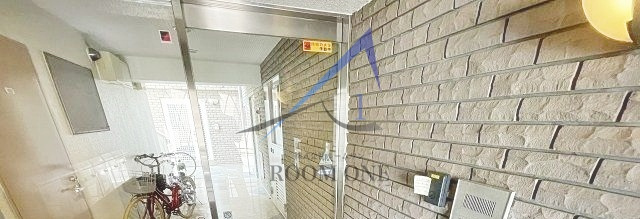 ロアジスのエントランス|エントランスです。