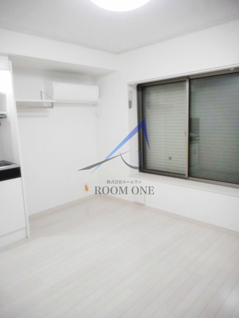 グローリア北千住の居間・リビング|洋室のお部屋です。