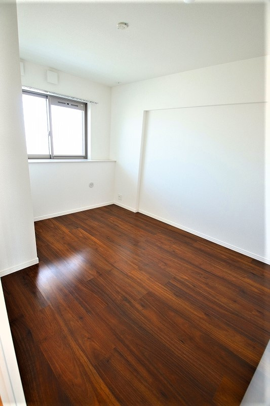 東合川ヒルズ【キャッシュバック対象物件】の寝室|寝室にぴったりのお部屋です