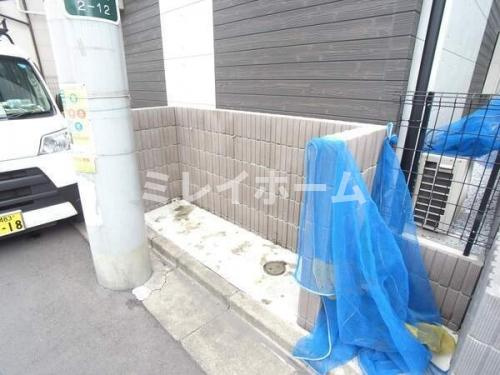 リブリ・インフロントのその他