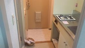 ヴェラハイツ御徒町の玄関