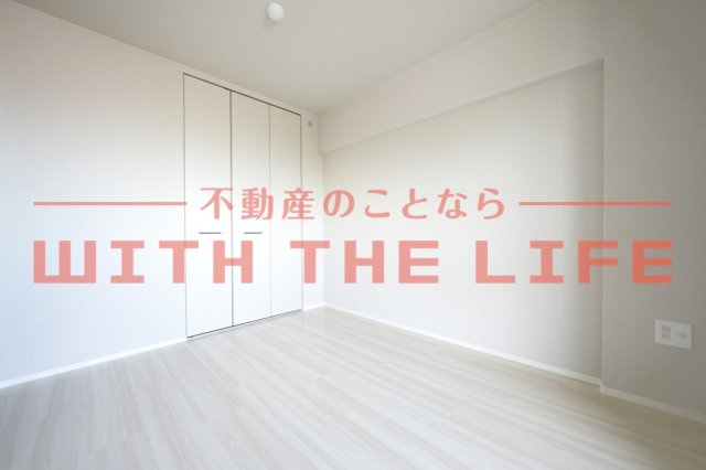 アインス鳥飼【キャッシュバック対象】の内装|明るい室内です