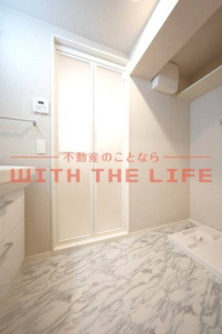 アインス鳥飼【キャッシュバック対象】の洗面所|使いやすい洗面所です