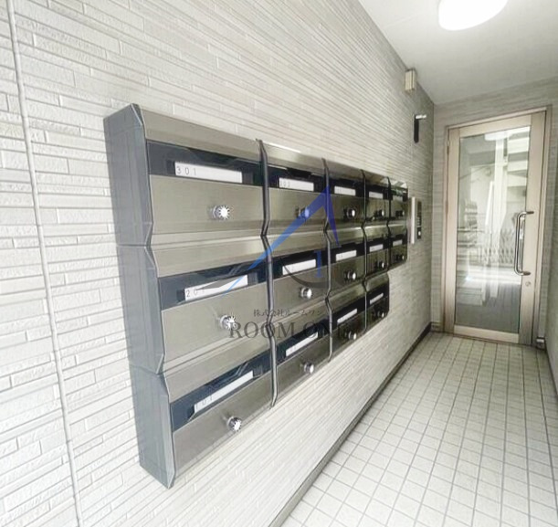 グローリア北千住のその他共用部分|集合ポストです。