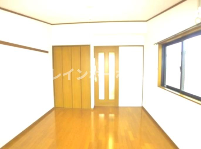 メゾンフォーの居間・リビング