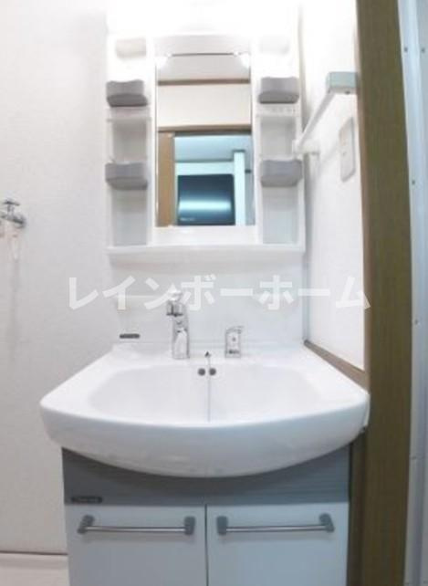 メゾンフォーの独立洗面台