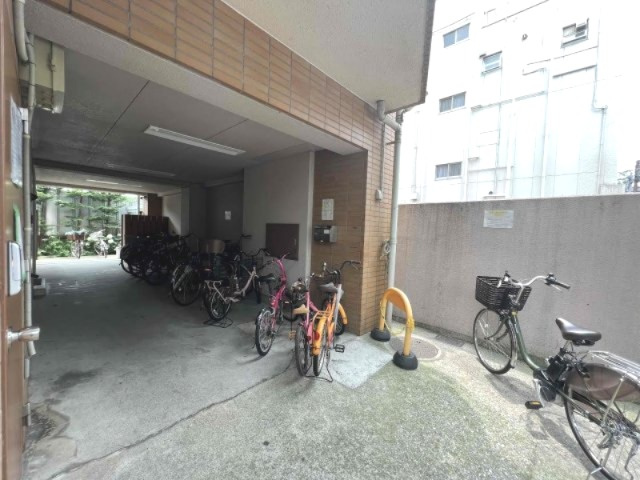 パークサイドマンション松が丘のエントランス