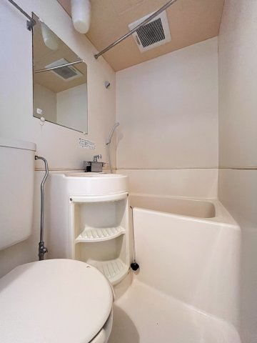 北野商事ビルの浴室