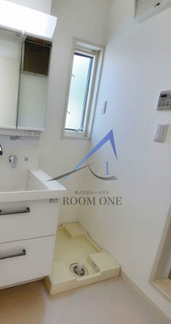 ＲＨＥＩＮＧＯＬＤの設備|洗濯機置き場です。