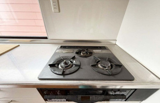  | 野洲市冨波乙　中古戸建 | ３口コンロ