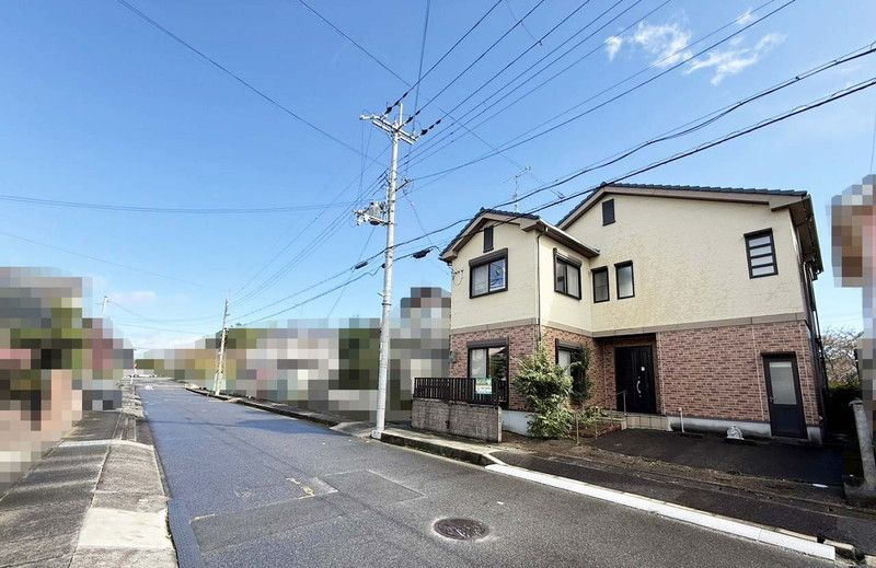 野洲市冨波乙　中古戸建の外観