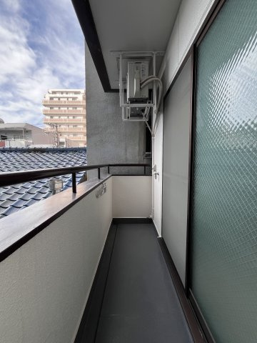 北野商事ビルのバルコニー