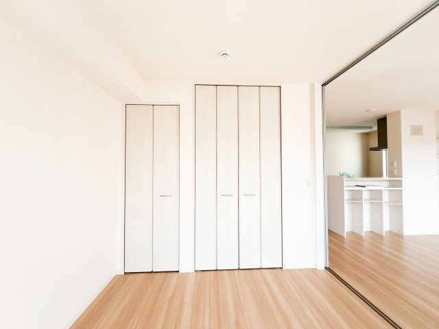 カルテットの居間・リビング